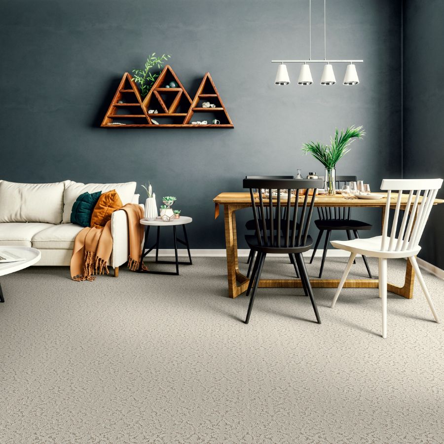 textured carpet in a living and dining room rom Seestedts